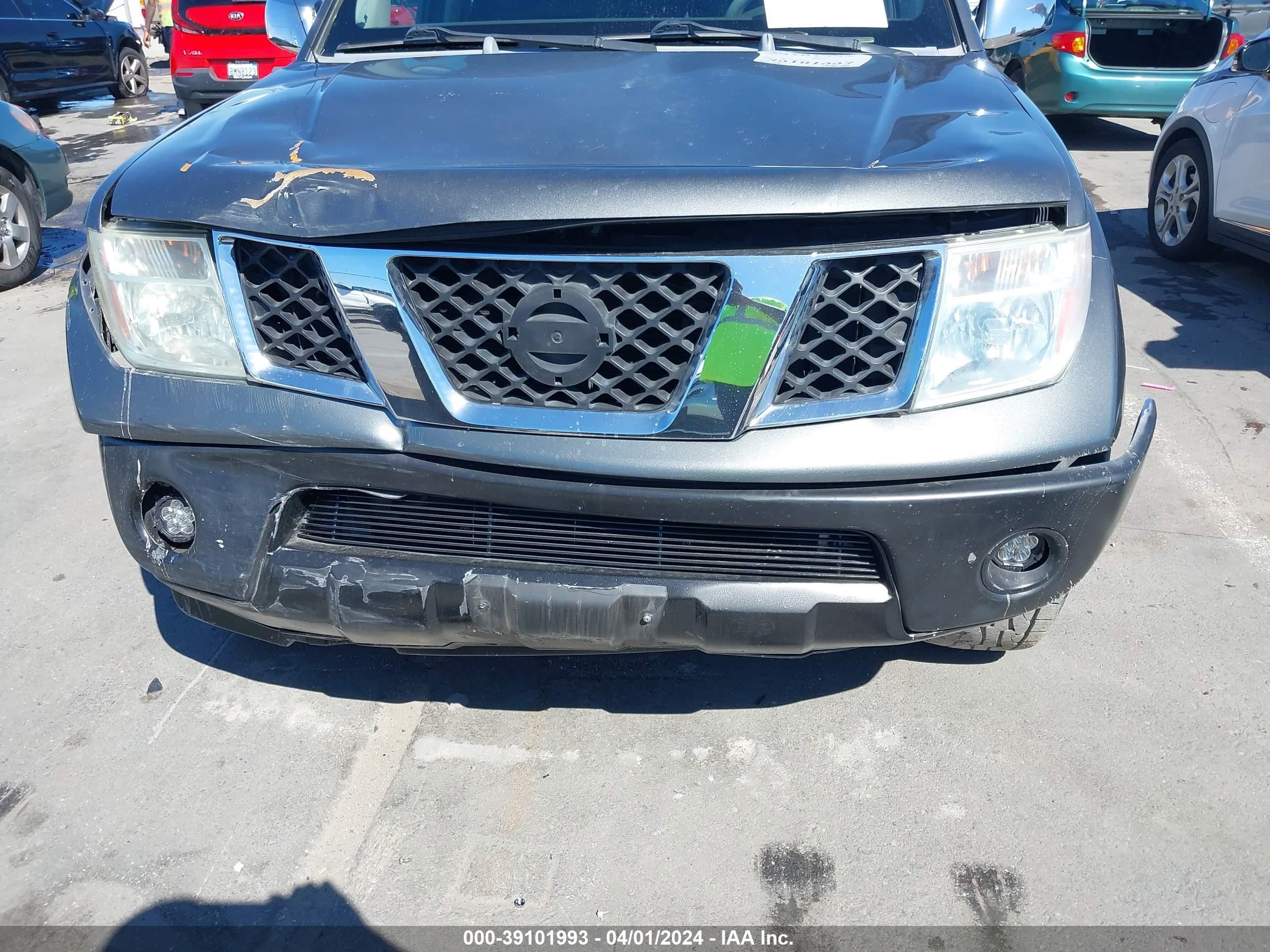 Photo 11 VIN: 1N6AD07U96C456570 - NISSAN NAVARA (FRONTIER) 