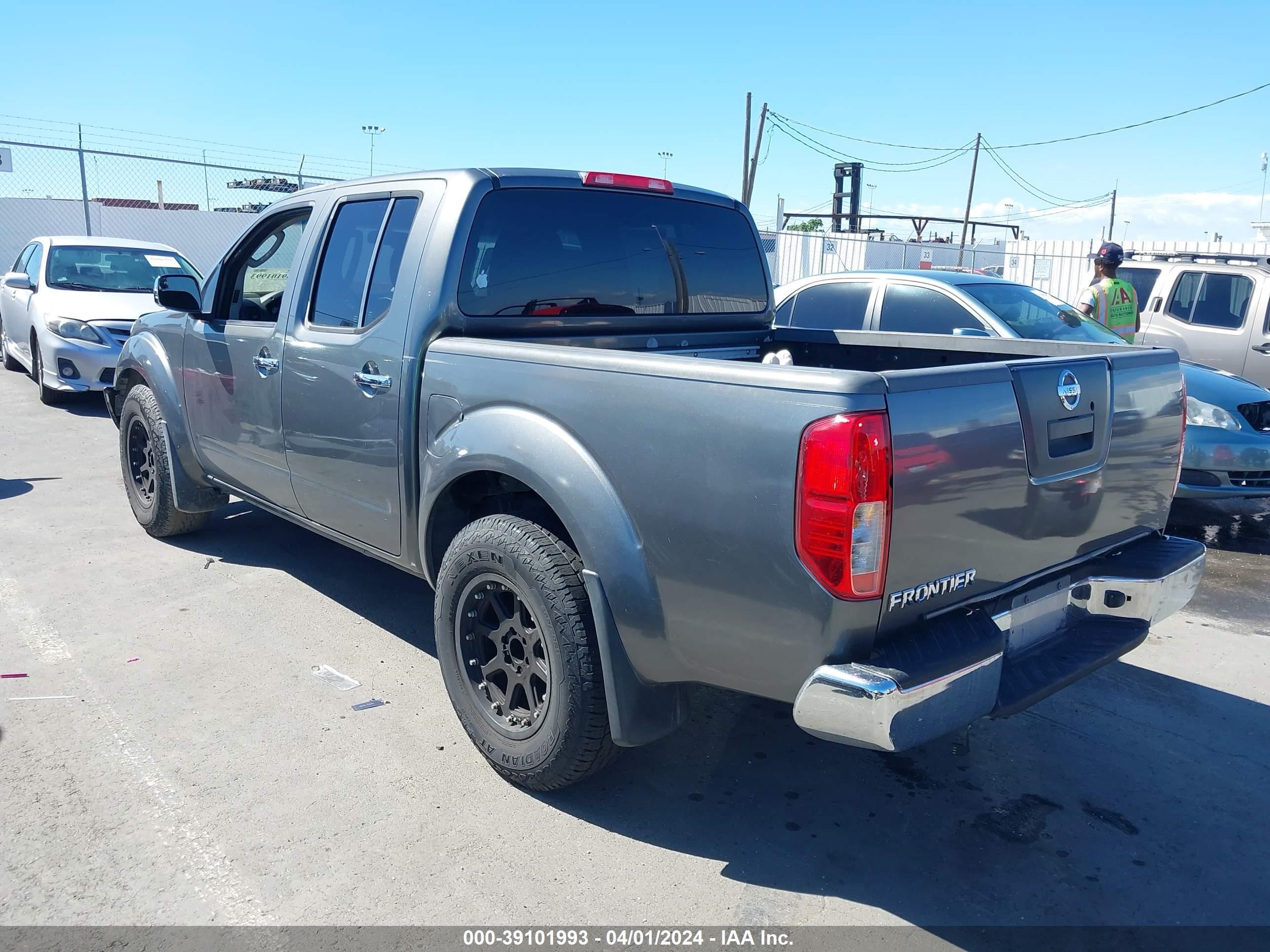 Photo 2 VIN: 1N6AD07U96C456570 - NISSAN NAVARA (FRONTIER) 