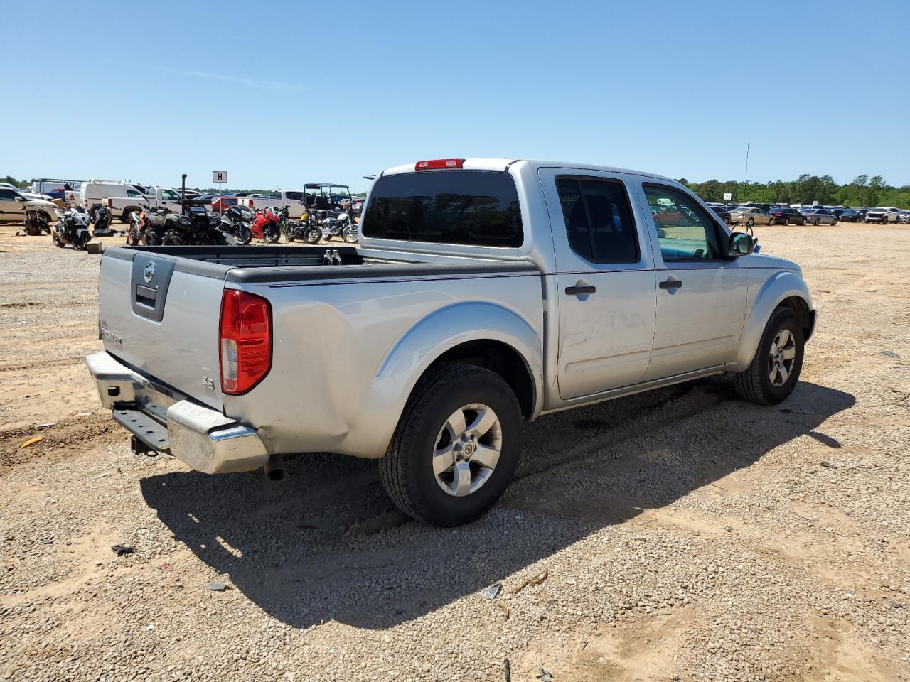 Photo 2 VIN: 1N6AD07U99C402495 - NISSAN NAVARA (FRONTIER) 