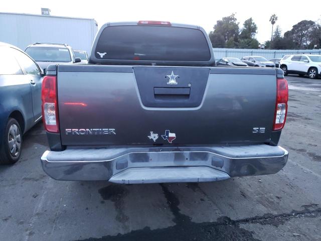 Photo 5 VIN: 1N6AD07UX5C464059 - NISSAN FRONTIER 