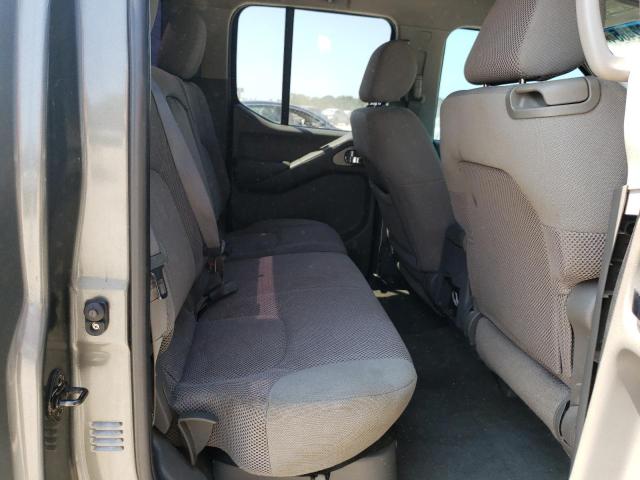 Photo 9 VIN: 1N6AD07UX6C470977 - NISSAN FRONTIER C 