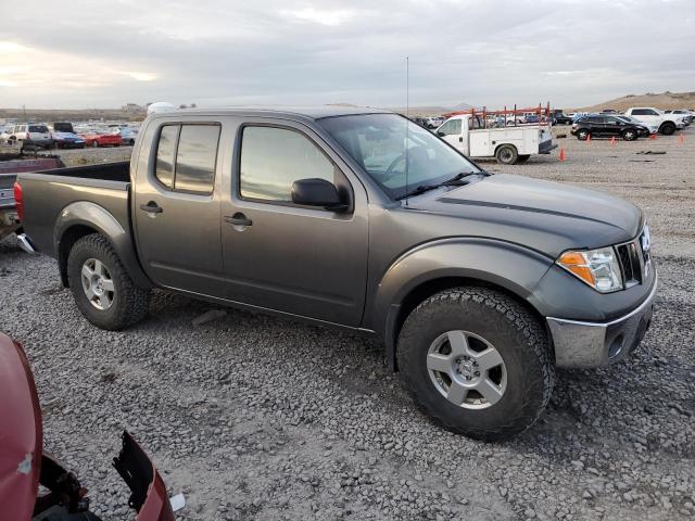 Photo 3 VIN: 1N6AD07W28C422765 - NISSAN FRONTIER C 