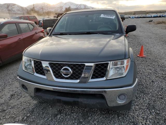 Photo 4 VIN: 1N6AD07W28C422765 - NISSAN FRONTIER C 