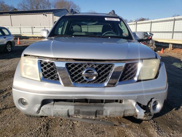 Photo 4 VIN: 1N6AD07W35C400608 - NISSAN FRONTIER 