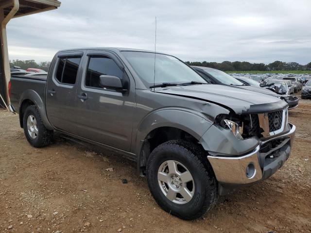 Photo 3 VIN: 1N6AD07W38C442068 - NISSAN FRONTIER C 