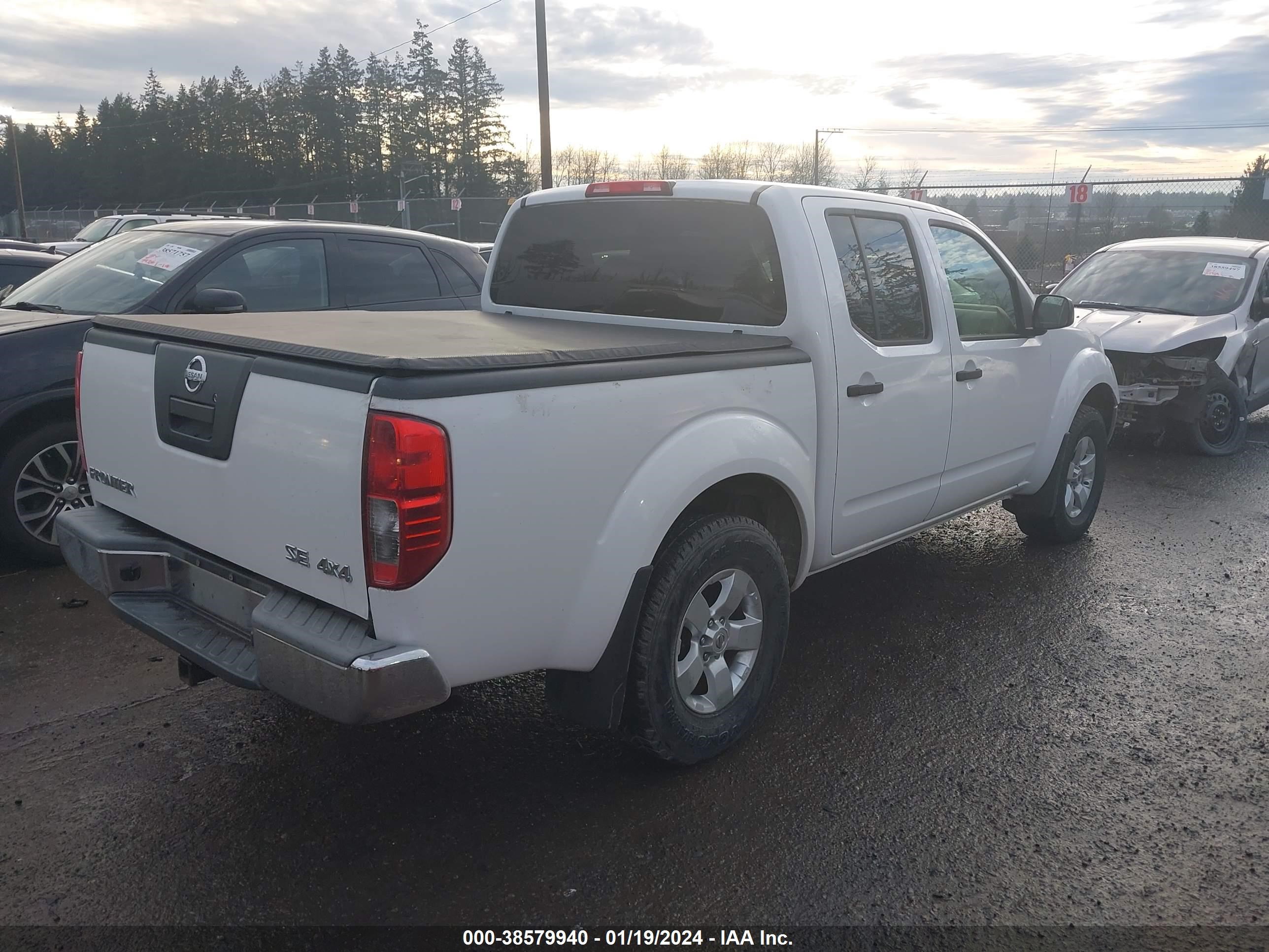 Photo 3 VIN: 1N6AD07W49C414913 - NISSAN NAVARA (FRONTIER) 