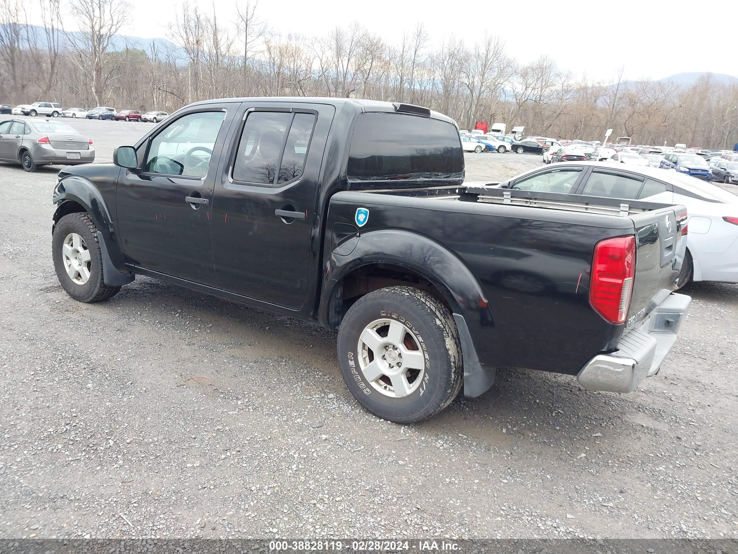 Photo 2 VIN: 1N6AD07W65C417578 - NISSAN NAVARA (FRONTIER) 