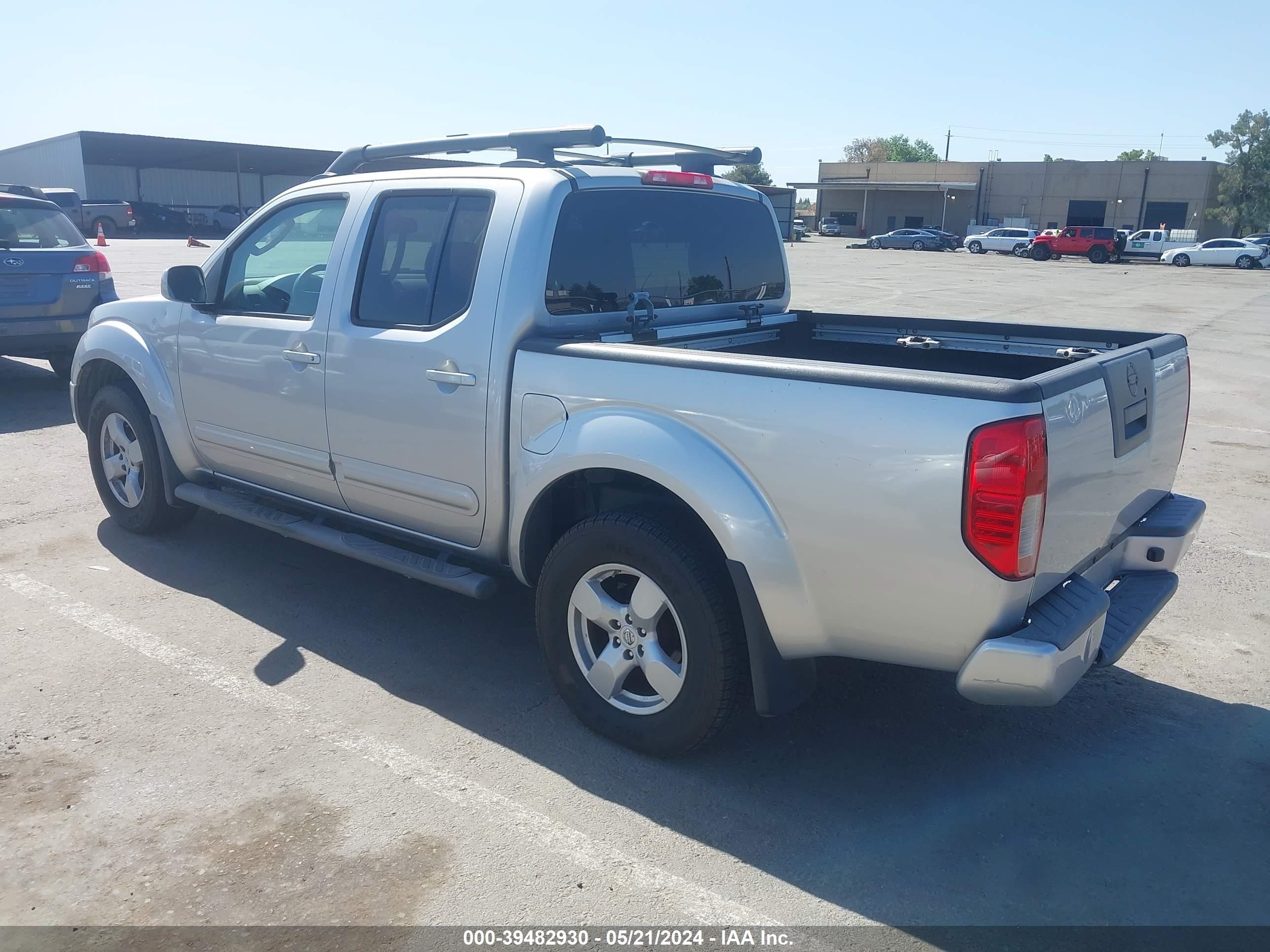 Photo 2 VIN: 1N6AD07W76C437954 - NISSAN NAVARA (FRONTIER) 