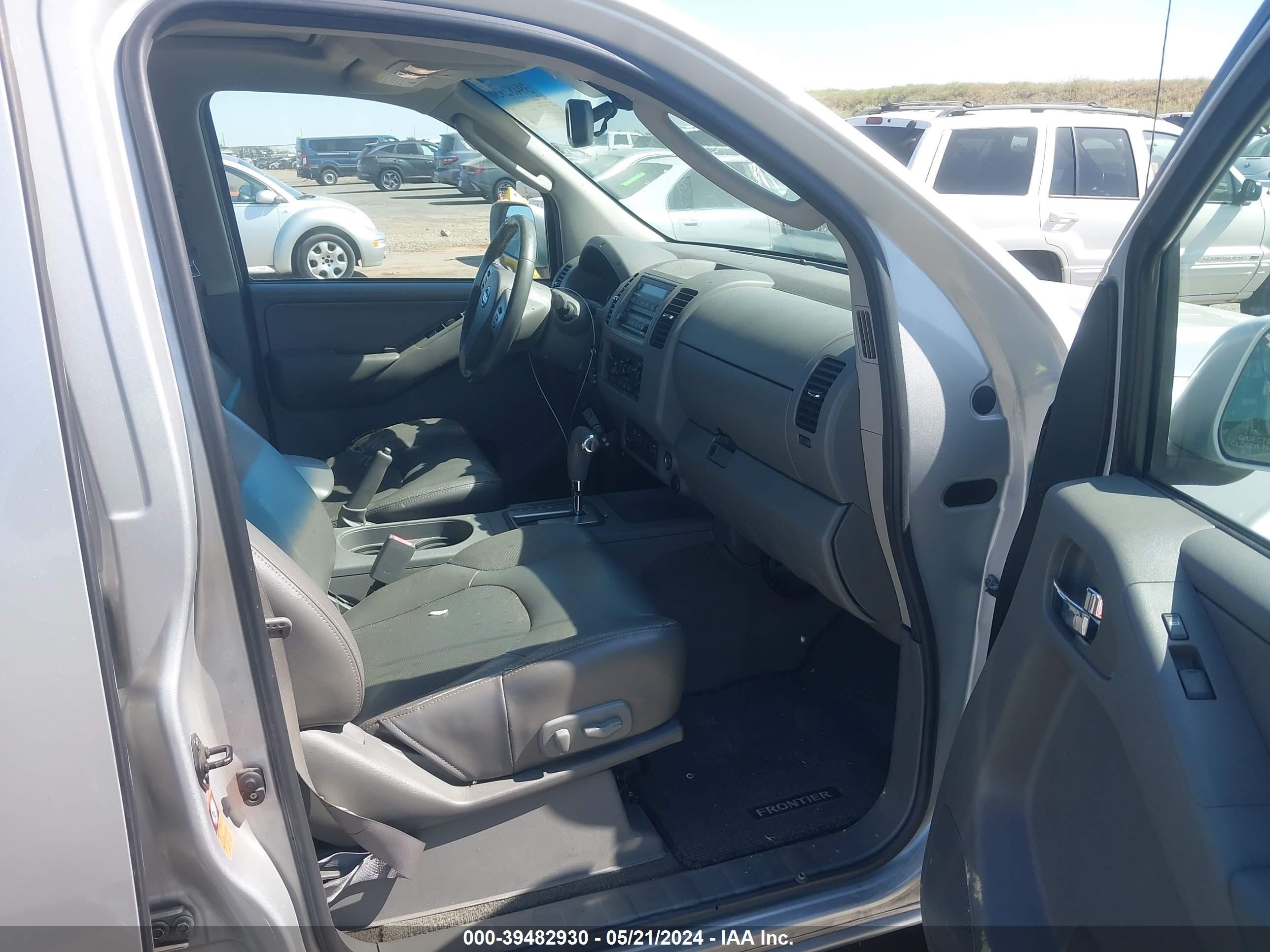 Photo 4 VIN: 1N6AD07W76C437954 - NISSAN NAVARA (FRONTIER) 