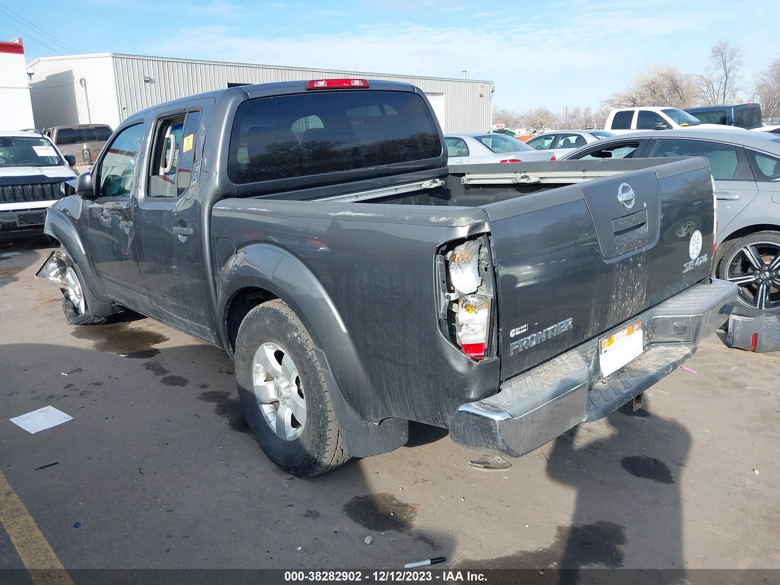 Photo 2 VIN: 1N6AD07W78C418341 - NISSAN NAVARA (FRONTIER) 