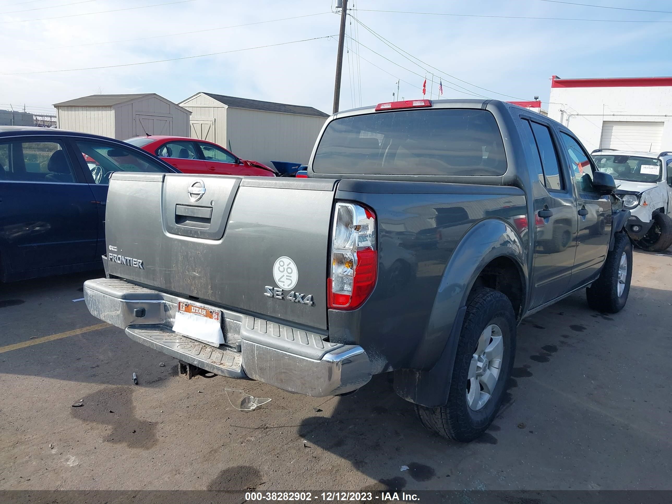 Photo 3 VIN: 1N6AD07W78C418341 - NISSAN NAVARA (FRONTIER) 