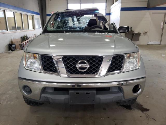 Photo 4 VIN: 1N6AD07WX6C448348 - NISSAN FRONTIER C 