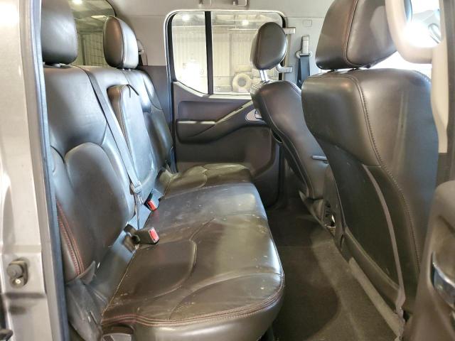 Photo 9 VIN: 1N6AD07WX9C401132 - NISSAN FRONTIER C 