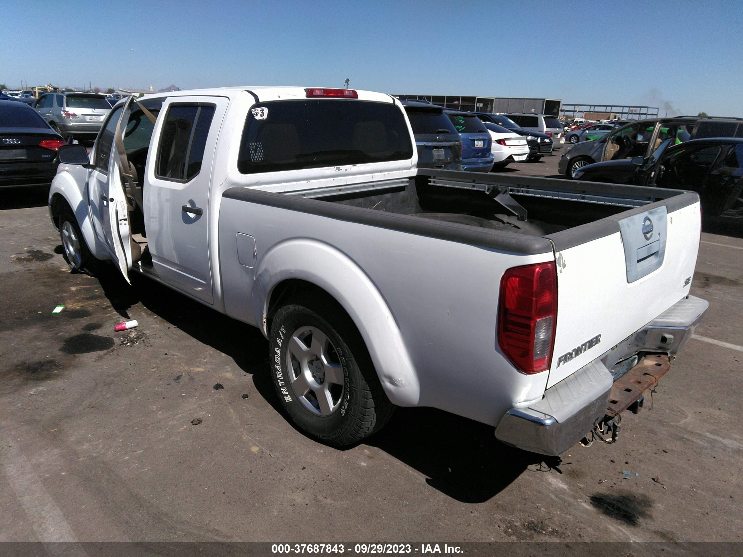 Photo 2 VIN: 1N6AD09U97C452999 - NISSAN NAVARA (FRONTIER) 