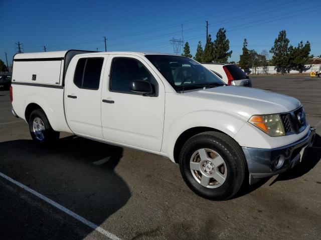 Photo 3 VIN: 1N6AD09U98C425660 - NISSAN FRONTIER C 