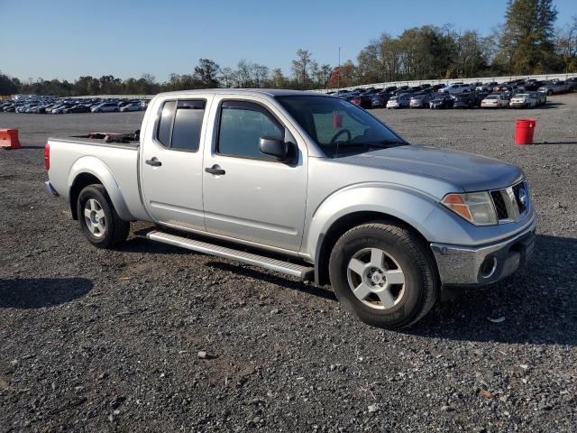 Photo 3 VIN: 1N6AD09W58C443395 - NISSAN FRONTIER C 