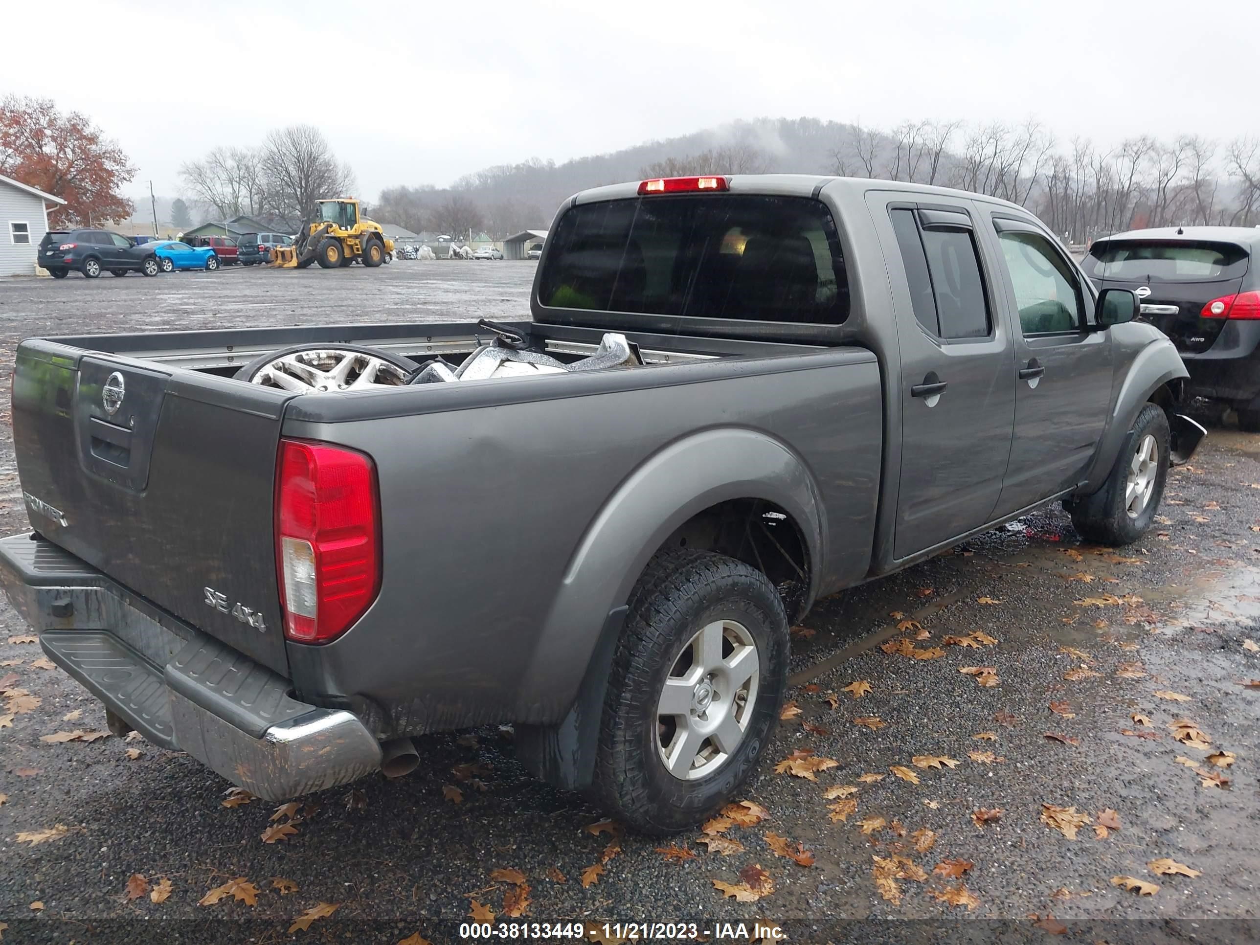 Photo 3 VIN: 1N6AD09W68C433054 - NISSAN NAVARA (FRONTIER) 