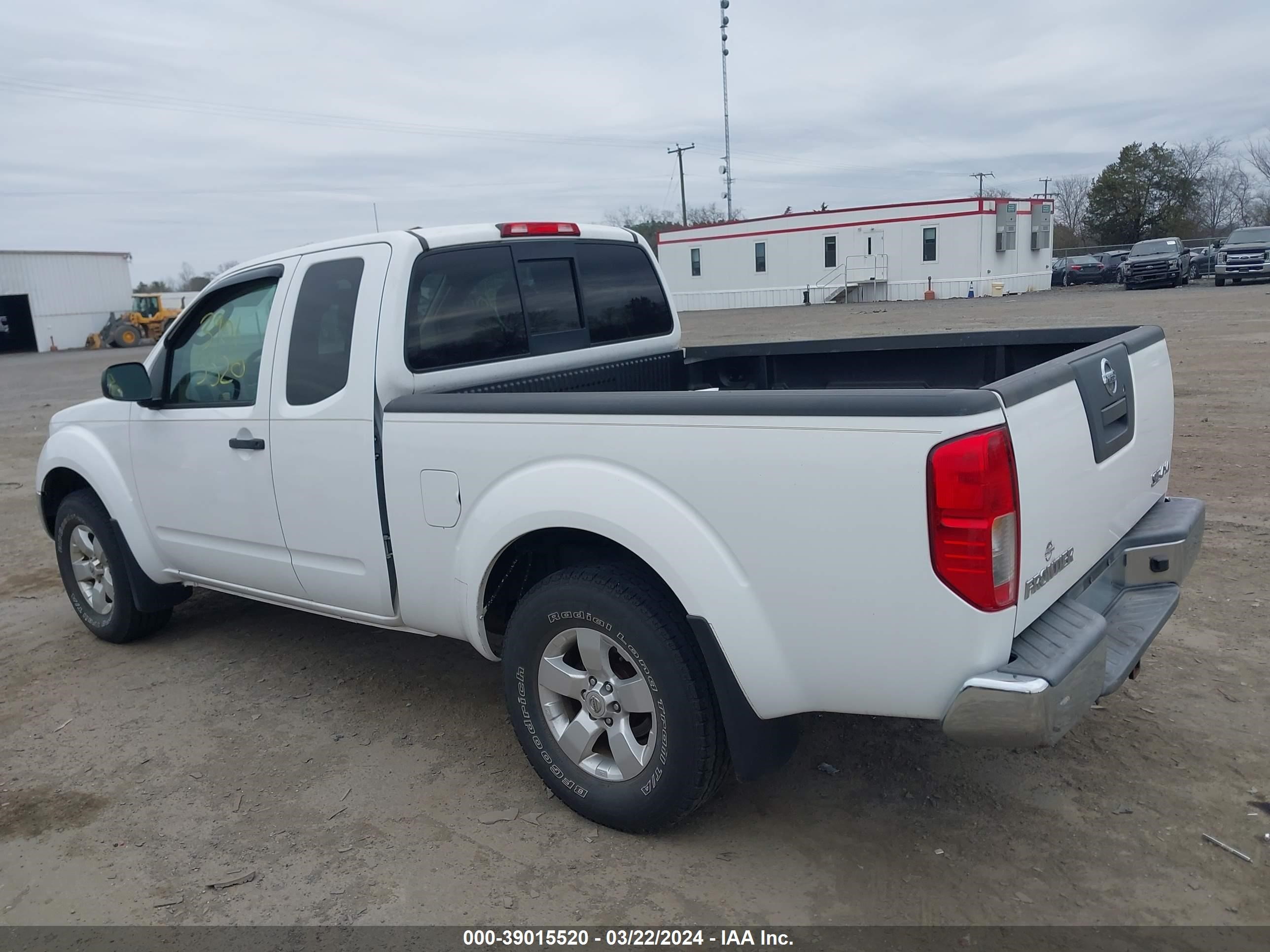 Photo 2 VIN: 1N6AD0CW0AC436692 - NISSAN NAVARA (FRONTIER) 