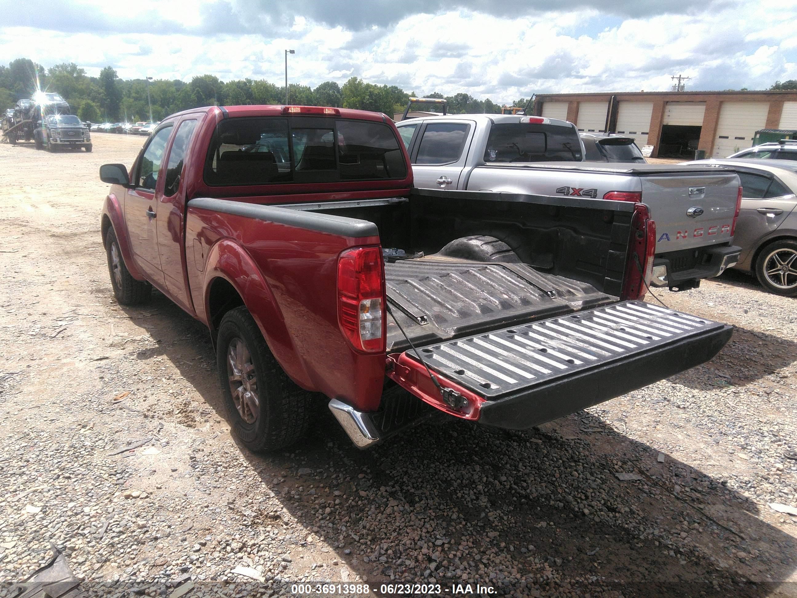 Photo 2 VIN: 1N6AD0CW1GN730678 - NISSAN FRONTIER 