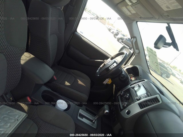 Photo 4 VIN: 1N6AD0CWXDN757177 - NISSAN FRONTIER 