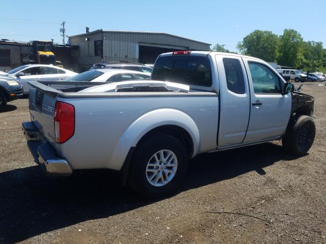 Photo 3 VIN: 1N6AD0CWXHN702895 - NISSAN FRONTIER S 