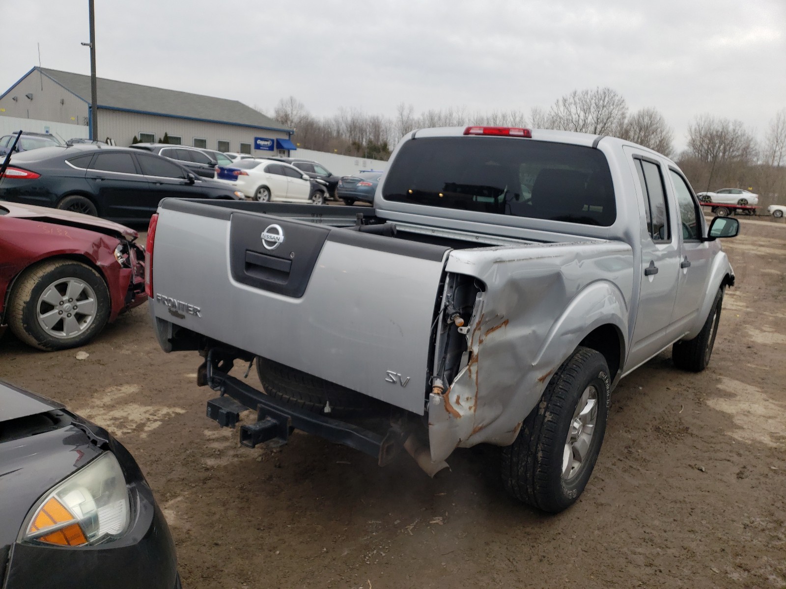 Photo 3 VIN: 1N6AD0ER0BC437365 - NISSAN FRONTIER S 