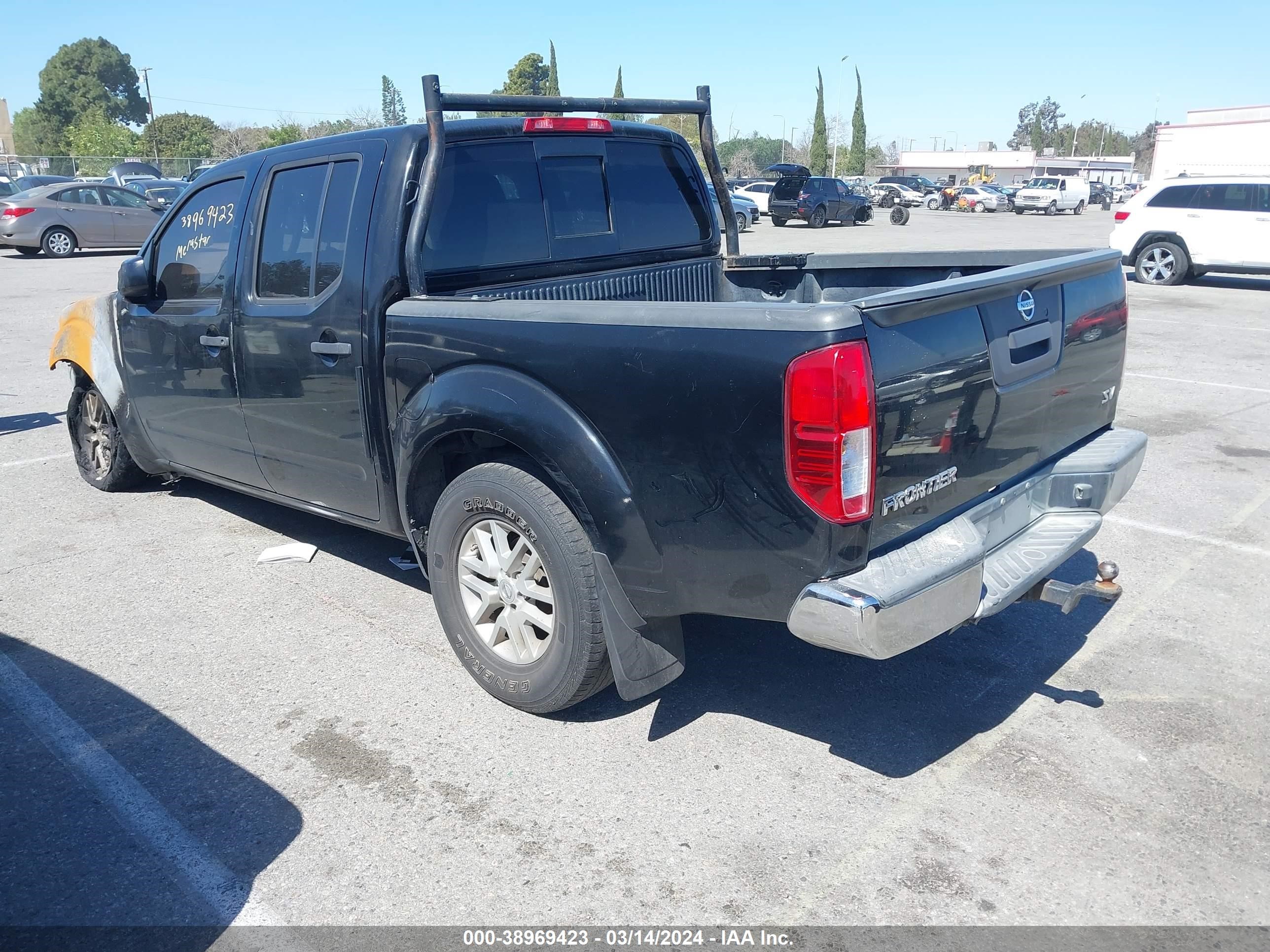 Photo 2 VIN: 1N6AD0ER0EN734886 - NISSAN FRONTIER S 