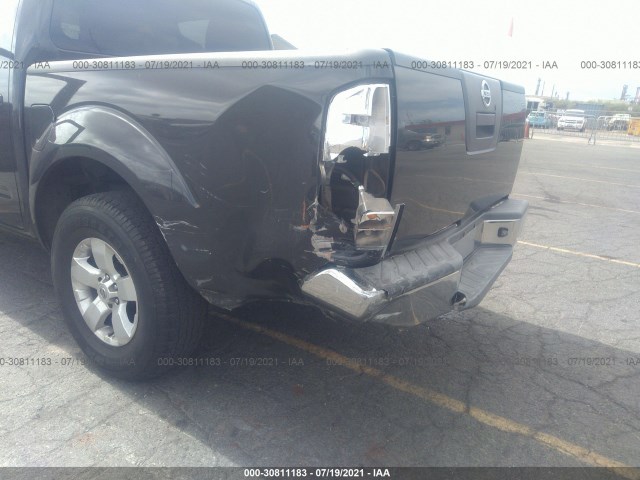 Photo 5 VIN: 1N6AD0ER3CC470555 - NISSAN FRONTIER 