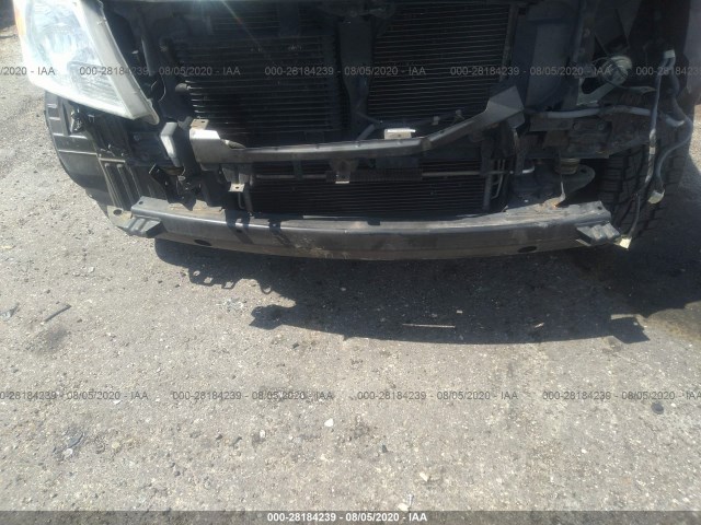 Photo 5 VIN: 1N6AD0ER4CC429433 - NISSAN FRONTIER 