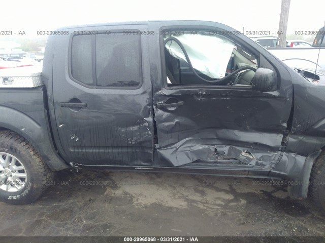 Photo 5 VIN: 1N6AD0ER4EN749388 - NISSAN FRONTIER 