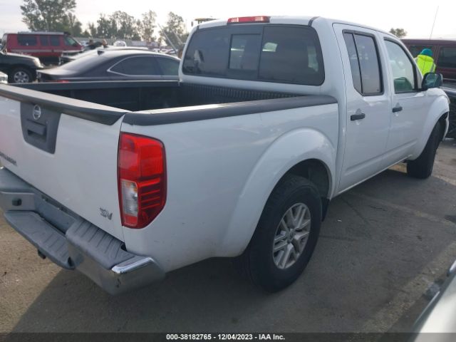 Photo 3 VIN: 1N6AD0ER4GN727300 - NISSAN FRONTIER 