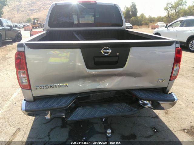 Photo 5 VIN: 1N6AD0ER4JN744279 - NISSAN FRONTIER 