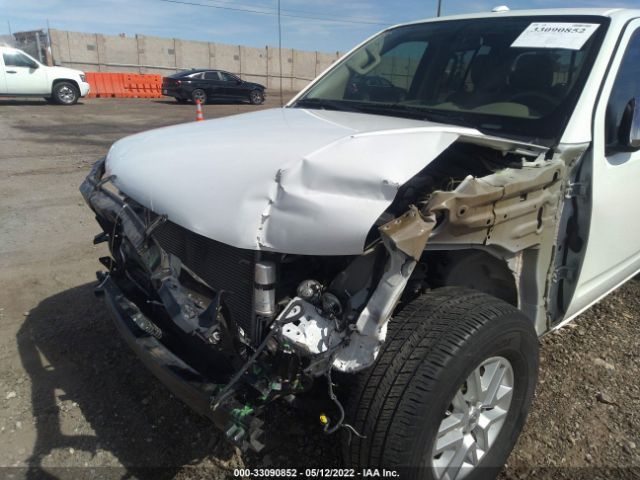 Photo 5 VIN: 1N6AD0ER4JN749255 - NISSAN FRONTIER 