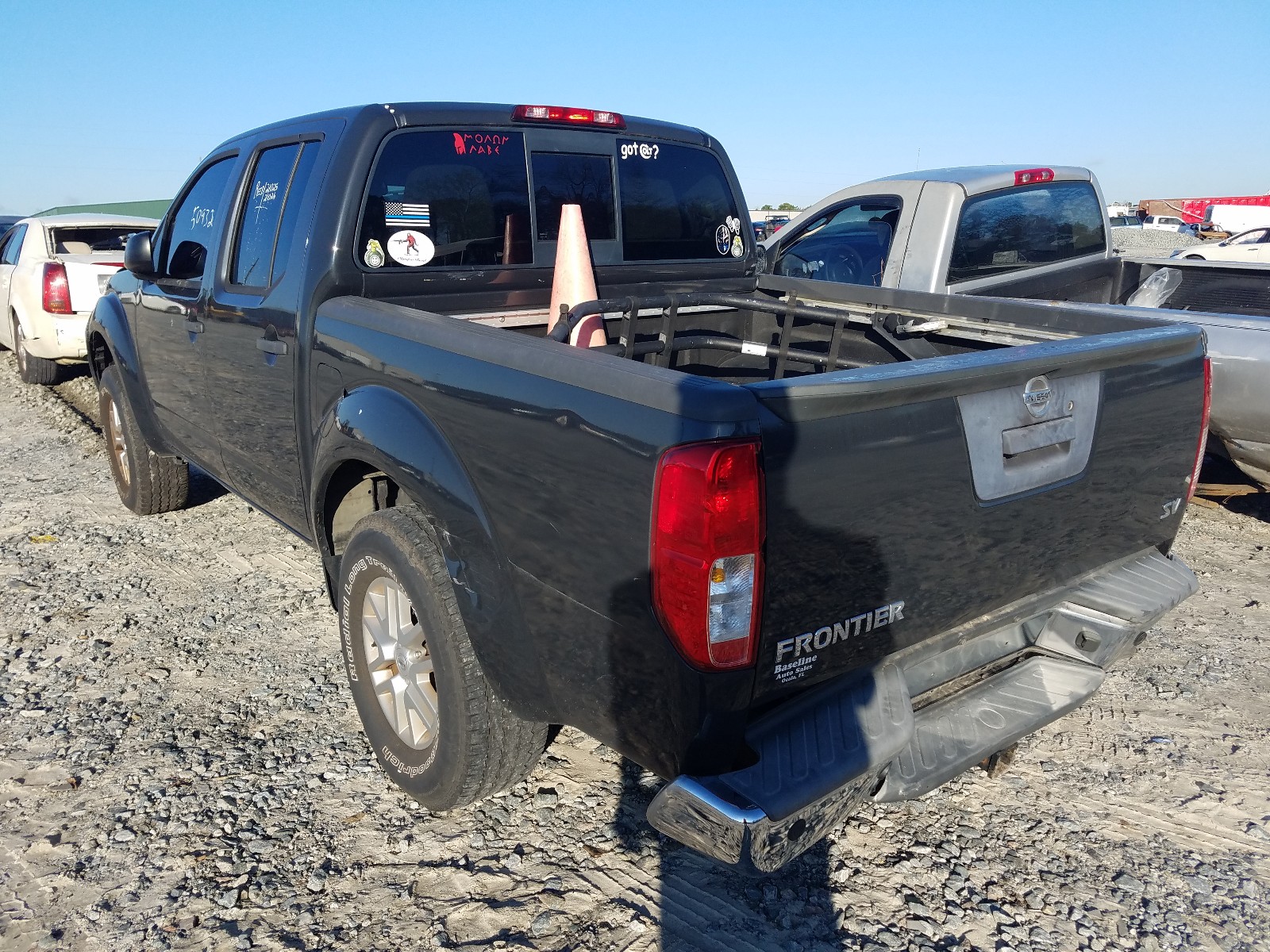 Photo 2 VIN: 1N6AD0ER5FN741642 - NISSAN FRONTIER S 