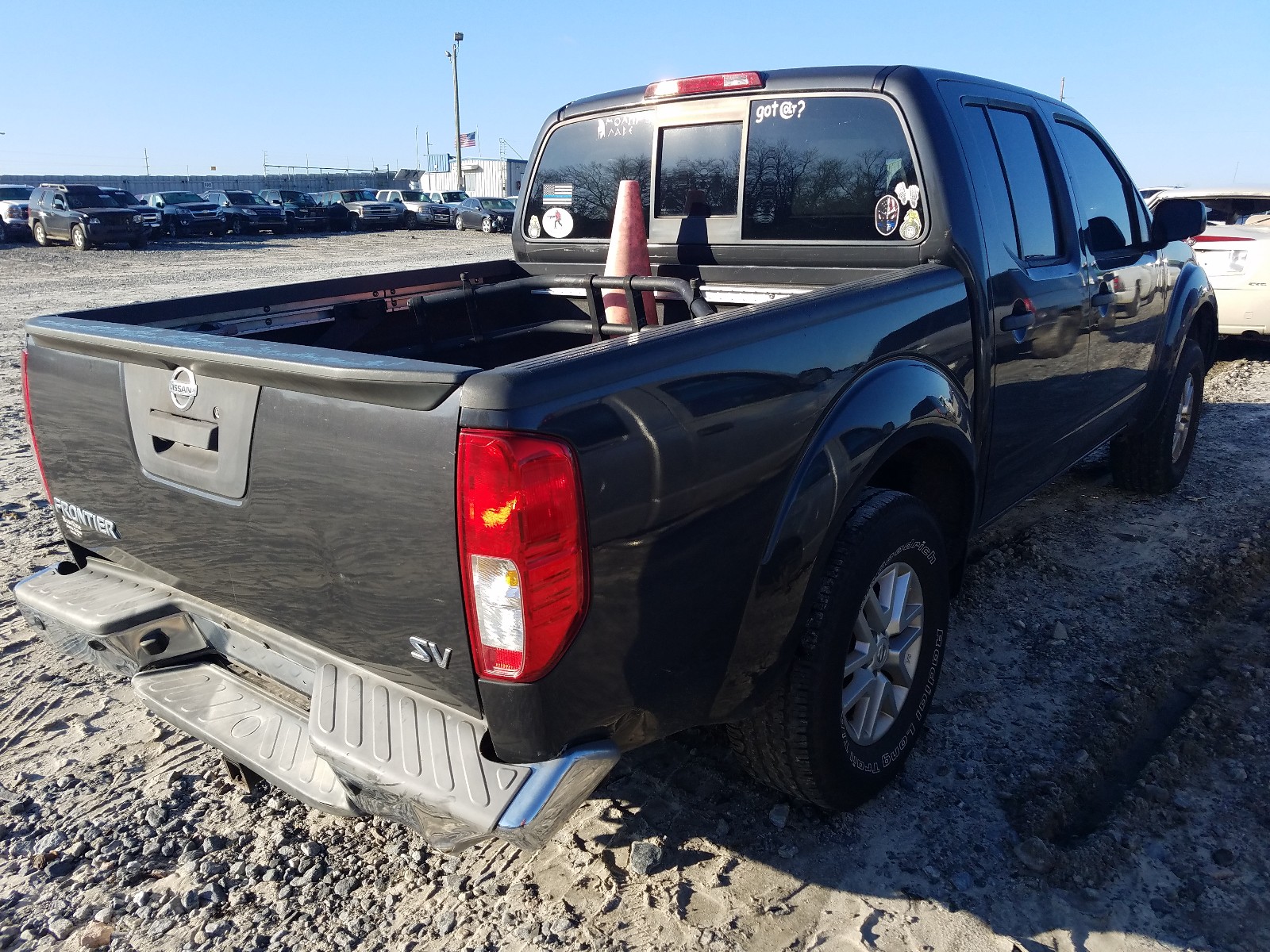 Photo 3 VIN: 1N6AD0ER5FN741642 - NISSAN FRONTIER S 