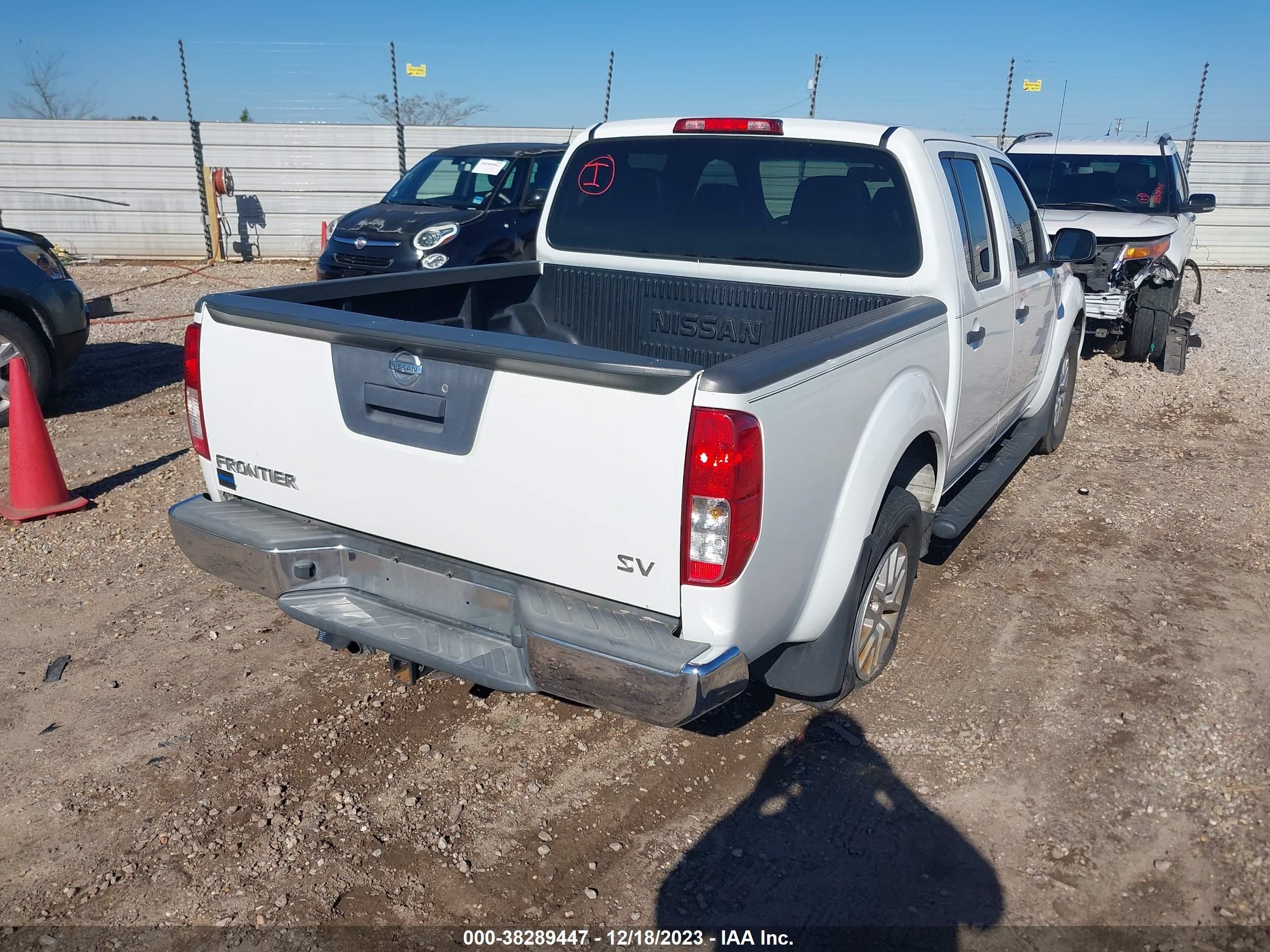 Photo 3 VIN: 1N6AD0ER5GN764517 - NISSAN NAVARA (FRONTIER) 