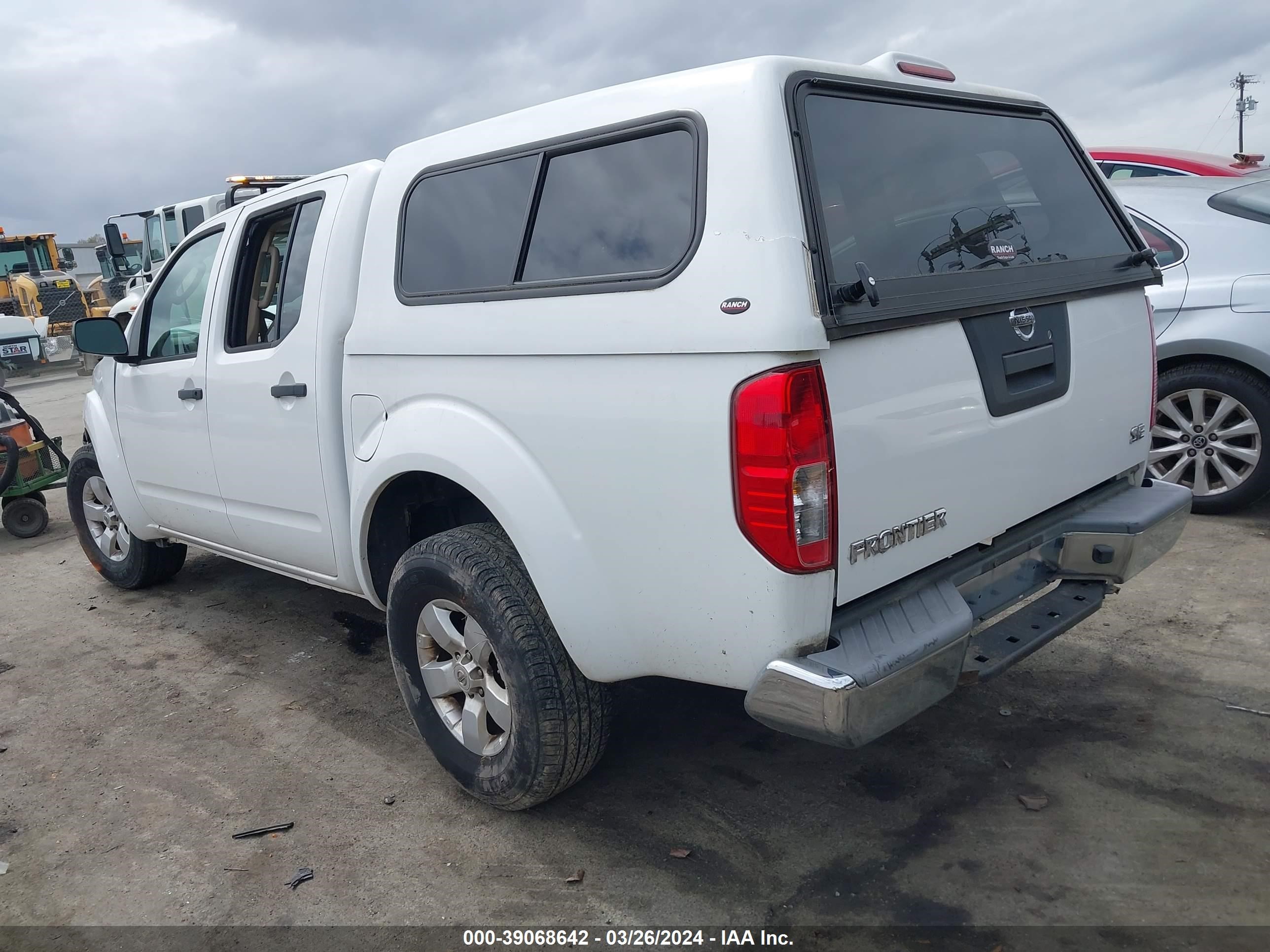 Photo 2 VIN: 1N6AD0ER8AC436110 - NISSAN NAVARA (FRONTIER) 