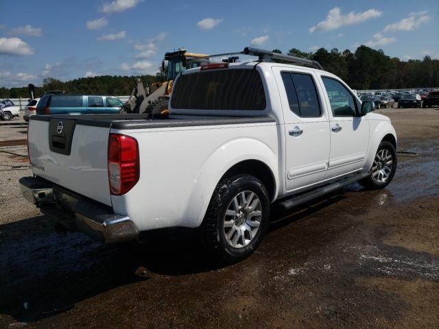 Photo 3 VIN: 1N6AD0ER8CC434697 - NISSAN FRONTIER S 