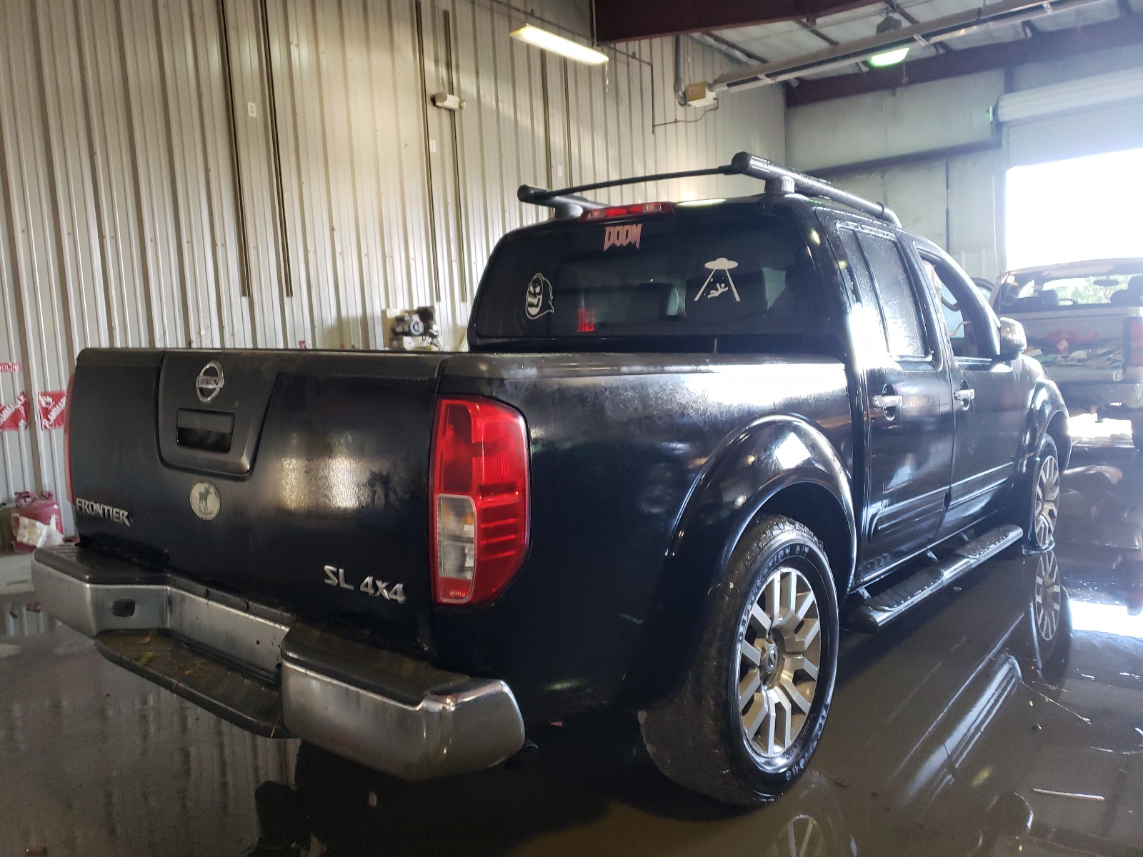 Photo 3 VIN: 1N6AD0EV1BC408163 - NISSAN FRONTIER S 