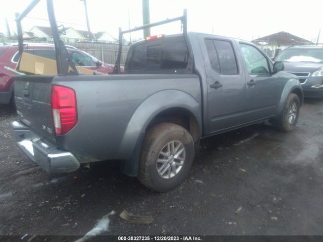 Photo 3 VIN: 1N6AD0EV4JN767963 - NISSAN FRONTIER 