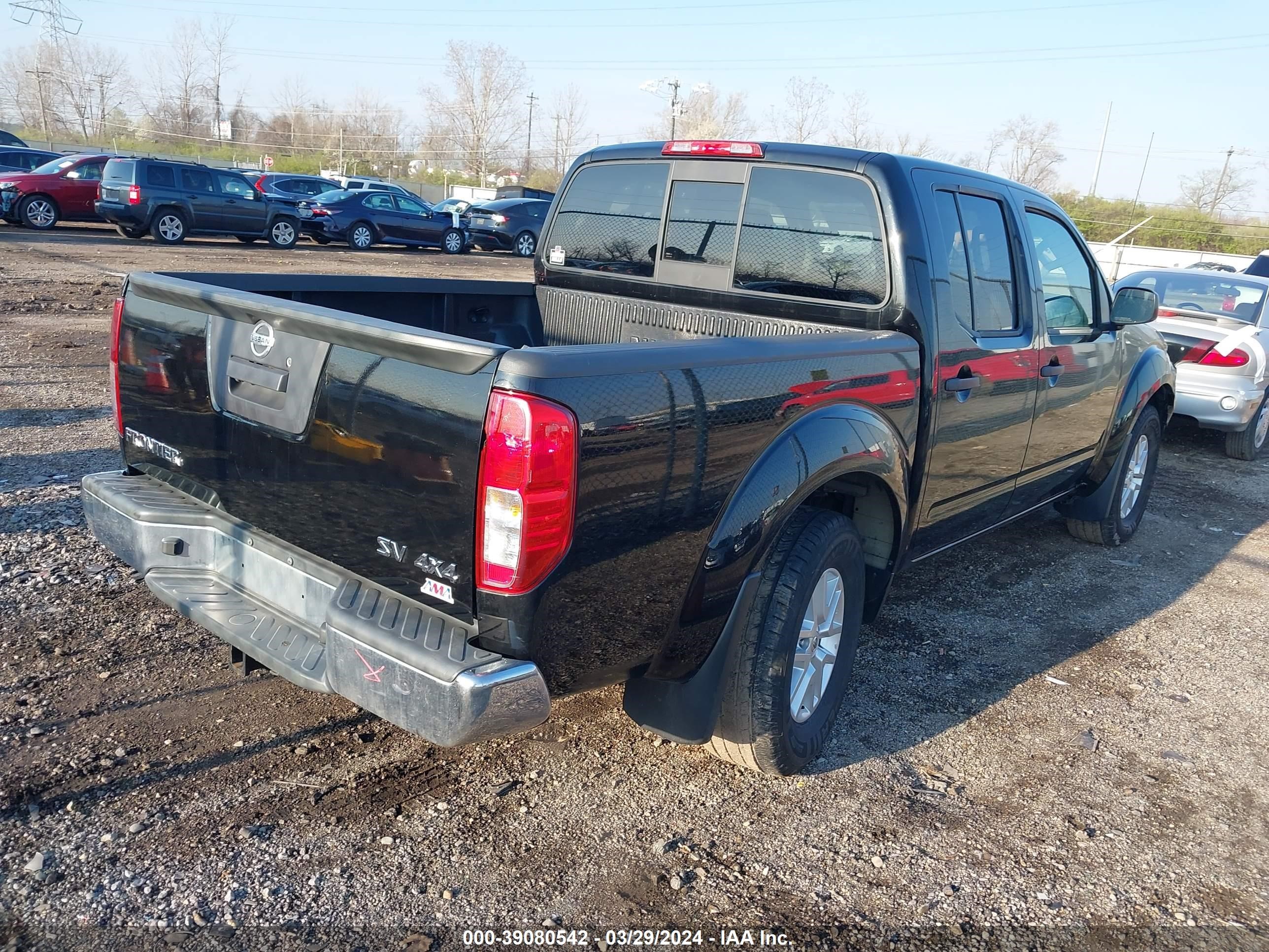 Photo 3 VIN: 1N6AD0EV5JN760861 - NISSAN NAVARA (FRONTIER) 