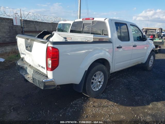 Photo 3 VIN: 1N6AD0EV5KN755550 - NISSAN FRONTIER 