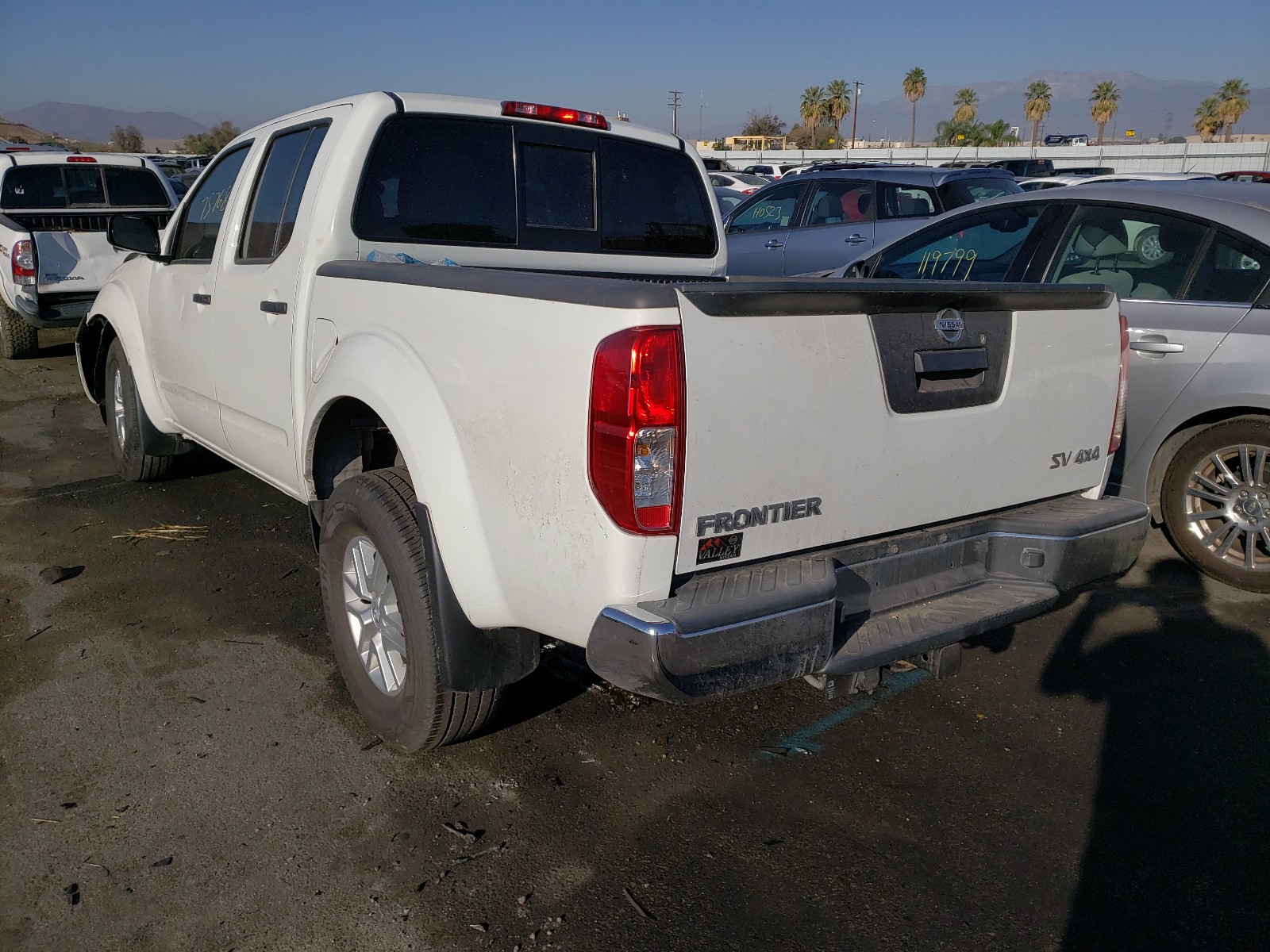 Photo 2 VIN: 1N6AD0EV6EN748093 - NISSAN FRONTIER S 