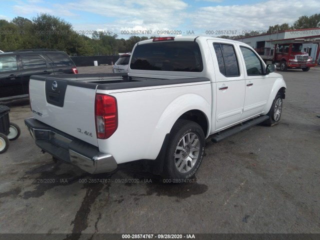 Photo 3 VIN: 1N6AD0EVXBC437452 - NISSAN FRONTIER 