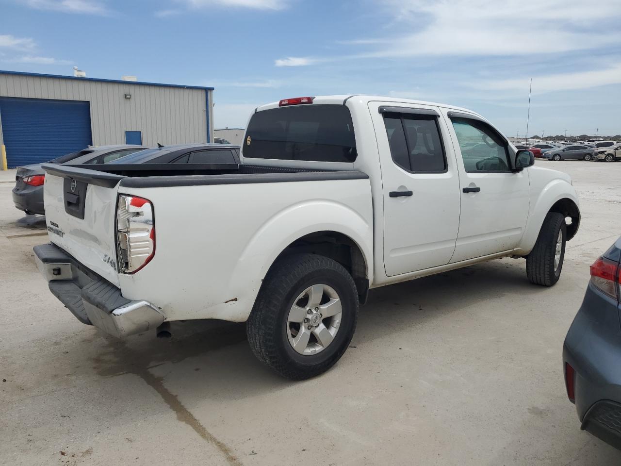 Photo 2 VIN: 1N6AD0EVXDN753683 - NISSAN NAVARA (FRONTIER) 