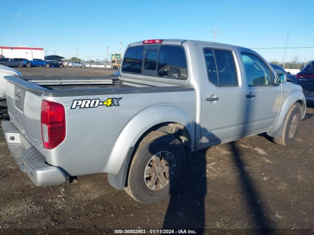 Photo 3 VIN: 1N6AD0EVXJN708528 - NISSAN FRONTIER 