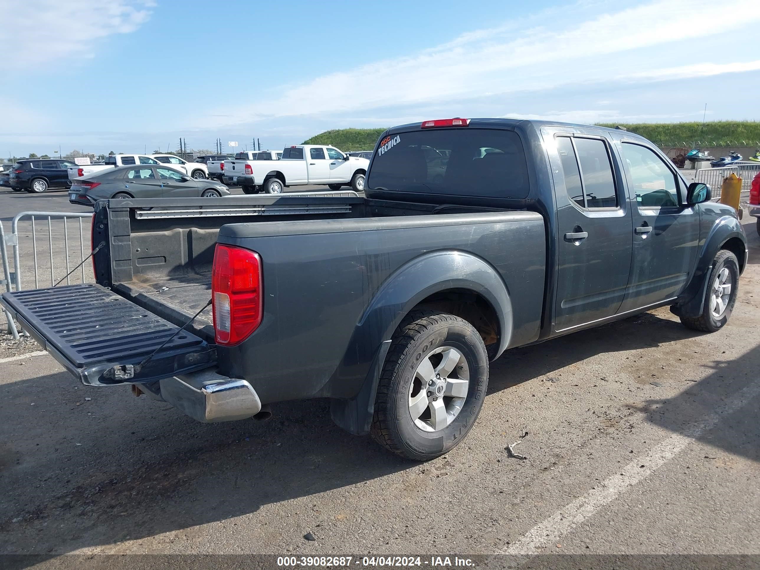 Photo 3 VIN: 1N6AD0FV5AC409569 - NISSAN NAVARA (FRONTIER) 