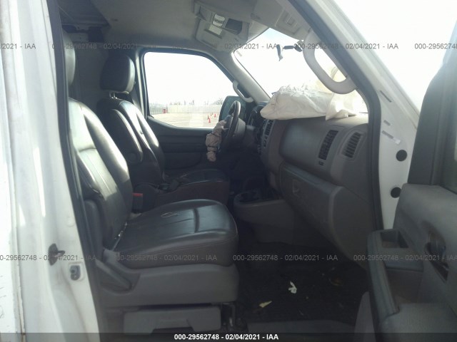 Photo 4 VIN: 1N6AF0KY1CN111862 - NISSAN NV 