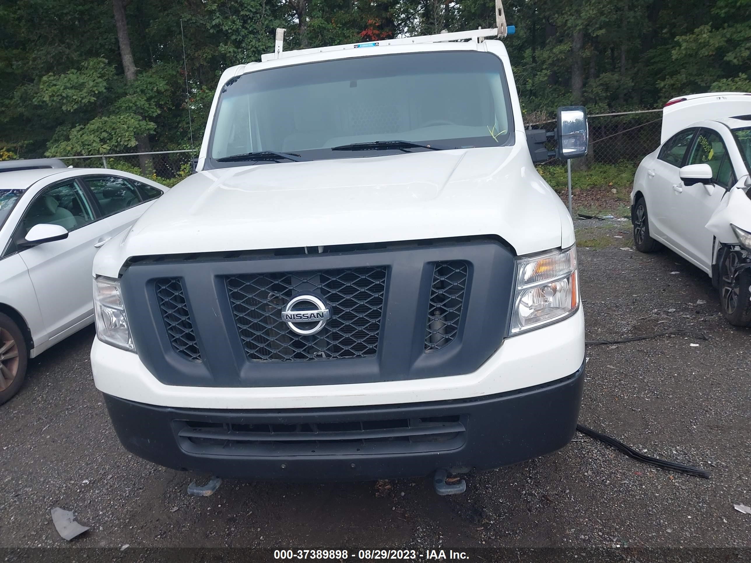 Photo 11 VIN: 1N6AF0KY1EN105210 - NISSAN NV 