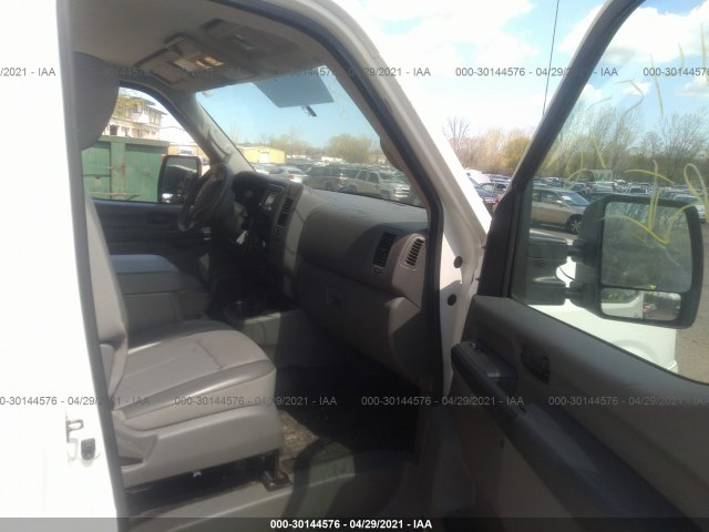 Photo 4 VIN: 1N6AF0KY1HN804308 - NISSAN NV CARGO 